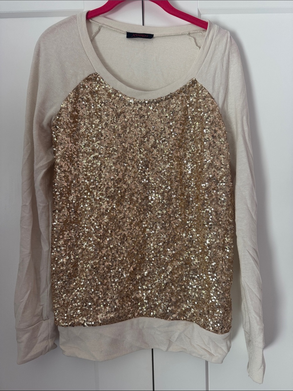 Xtaren Cream Sweatshirt with Gold Sequin Front